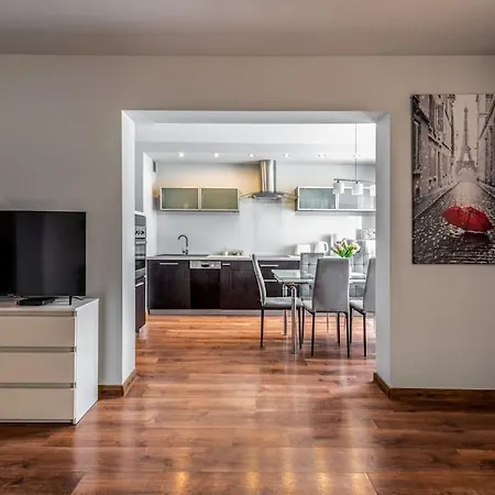 Paryski 4 90m2 2 Poziomy Ogrod Oranzeria * 크라쿠프