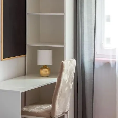Paryski 4 90m2 2 Poziomy Ogrod Oranzeria