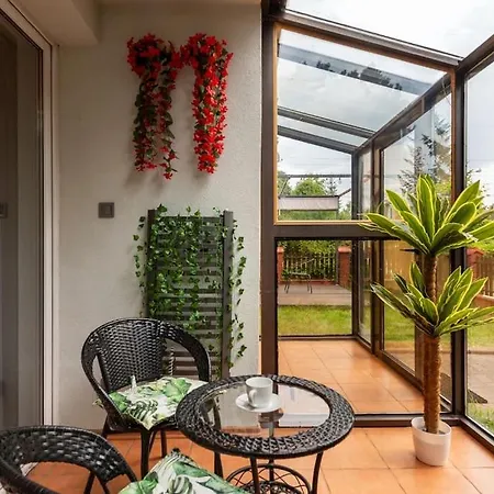 Paryski 4 90m2 2 Poziomy Ogrod Oranzeria