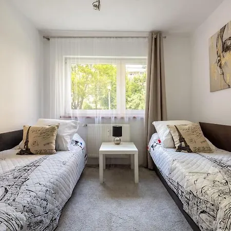 Paryski 4 90m2 2 Poziomy Ogrod Oranzeria アパート *